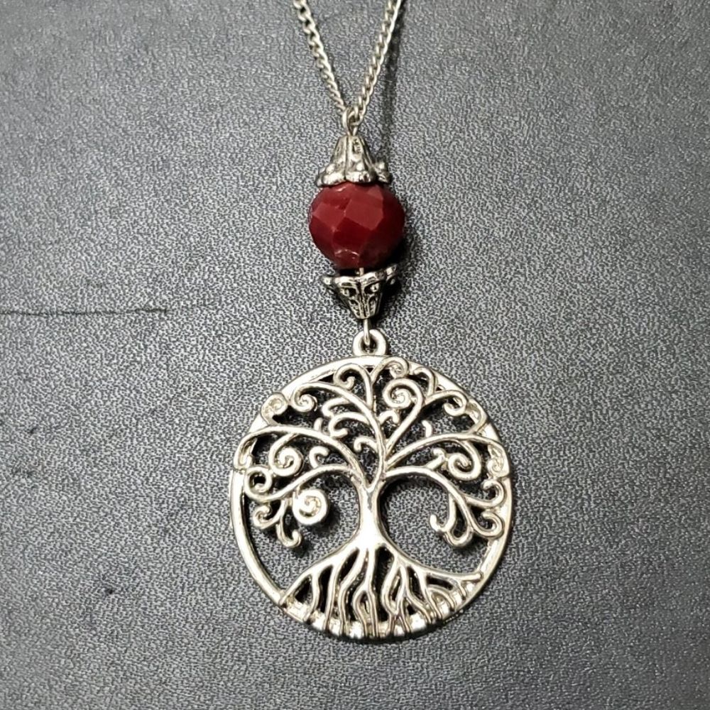 Silver tone tree of life pendant necklace 24"